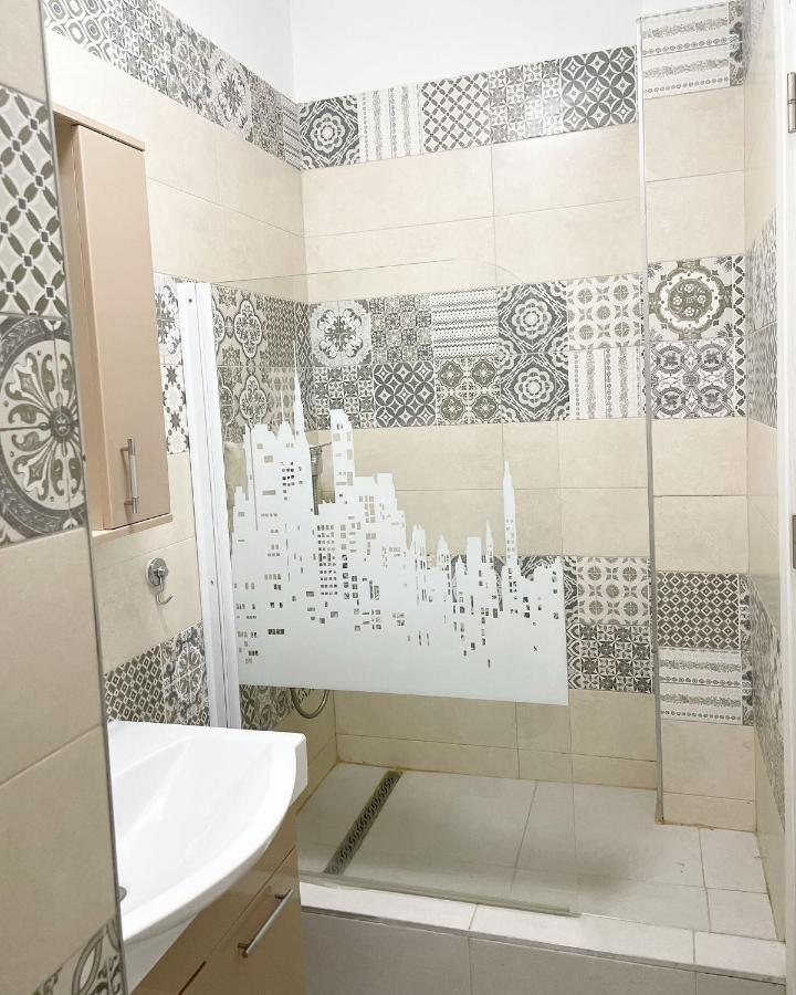 White Apartment Bükreş Dış mekan fotoğraf
